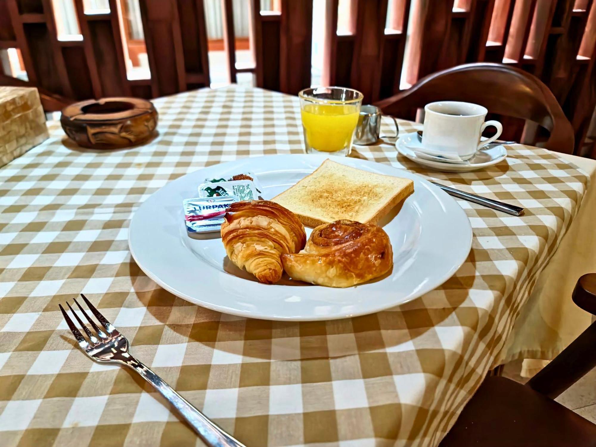 Hostel Kamandaka Kuta Lombok Zewnętrze zdjęcie